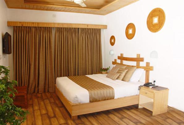Corbett Leela Vilas Hotel Corbett National Park Værelse billede